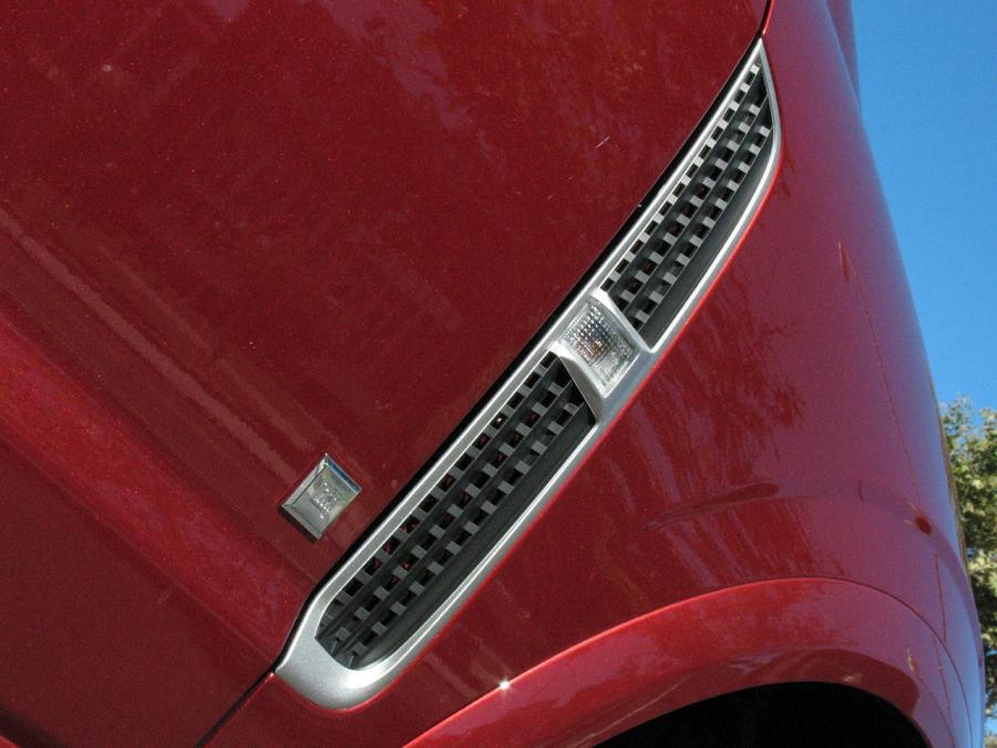 Детали экстерьера Saturn Vue Red Line 2008 года  (фото 23 из 48)